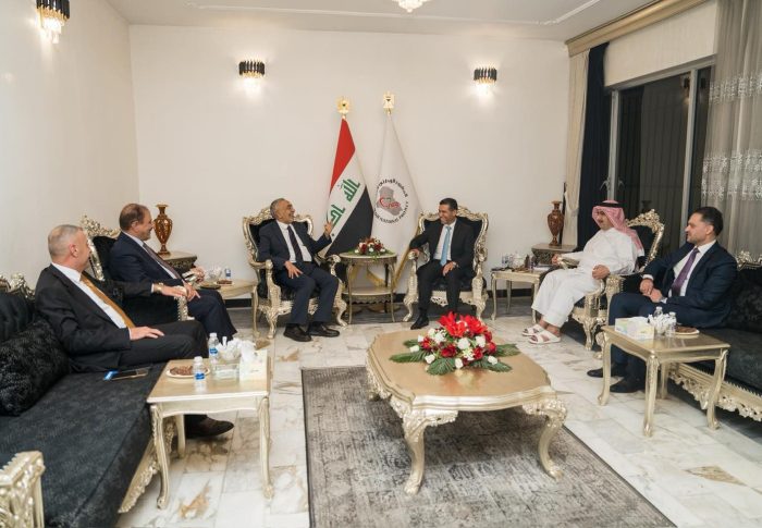 الضاري يؤكد خلال استقباله المشهداني أهمية تفعيل الدور الرقابي والتشريعي في البرلمان ومتابعة تنفيذ البرنامج الوزاري