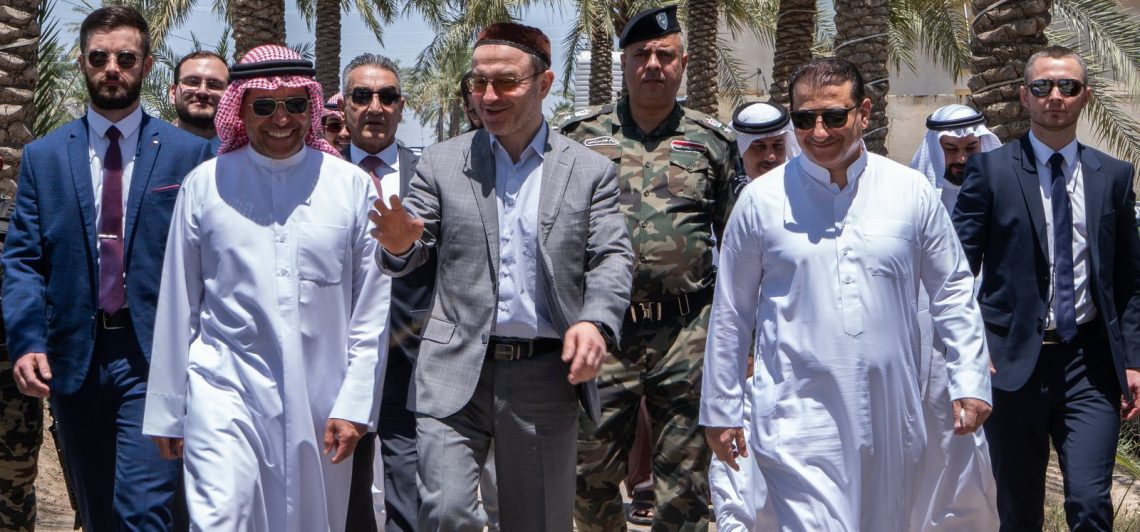 الضاري يستقبل السفير الروسي لدى العراق بمضيفه في منطقة الفهيمية بقضاء أبو غريب غربي بغداد